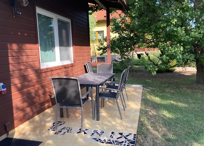 Familienparadies Am Stadtrand